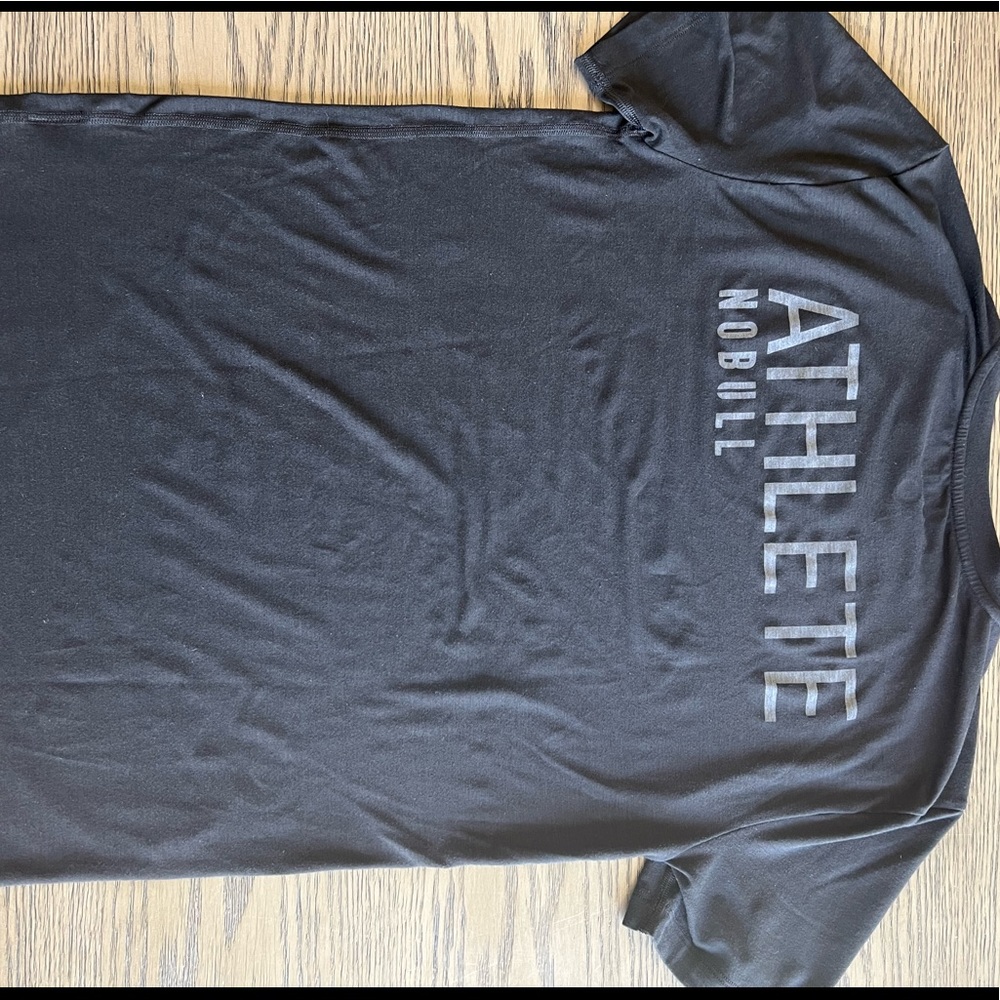 Mens NoBull athlete T-shirt size medium/ color black